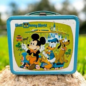 Vintage Aladdin Walt Disney World Metal Lunch Box and Thermos